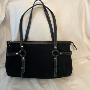 Black shoulder bag